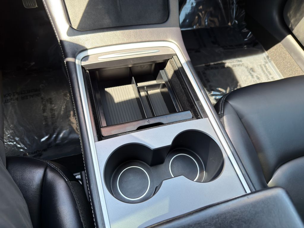 Thumbnail: 2022 Tesla Model 3 - 24