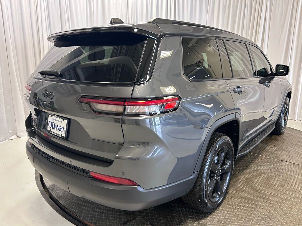 used 2022 Jeep Grand Cherokee L car, priced at $26,284