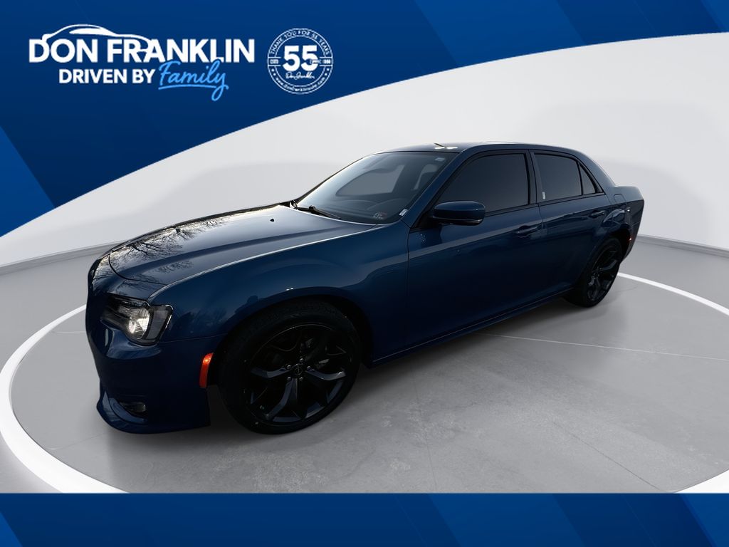2023 Chrysler 300 Touring L RWD