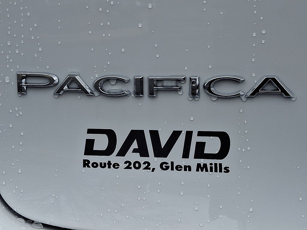 New 2026 Chrysler Pacifica Van
