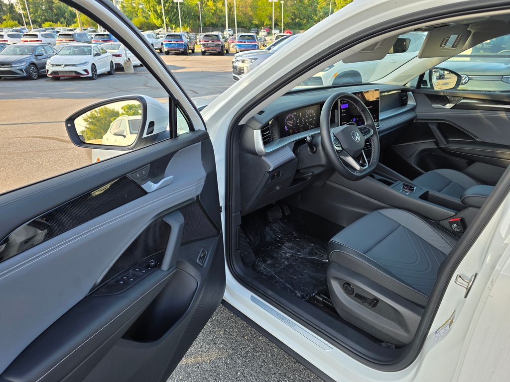2026 Volkswagen Tiguan 2.0T SE - 10