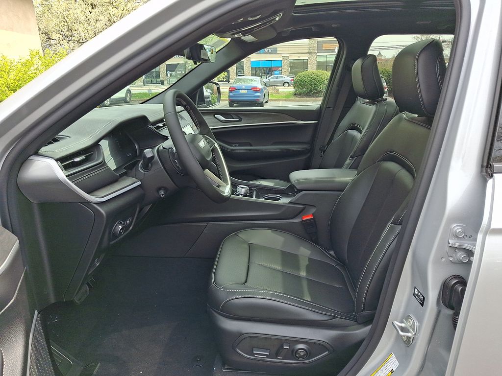 New 2026 Jeep Grand Cherokee SUV