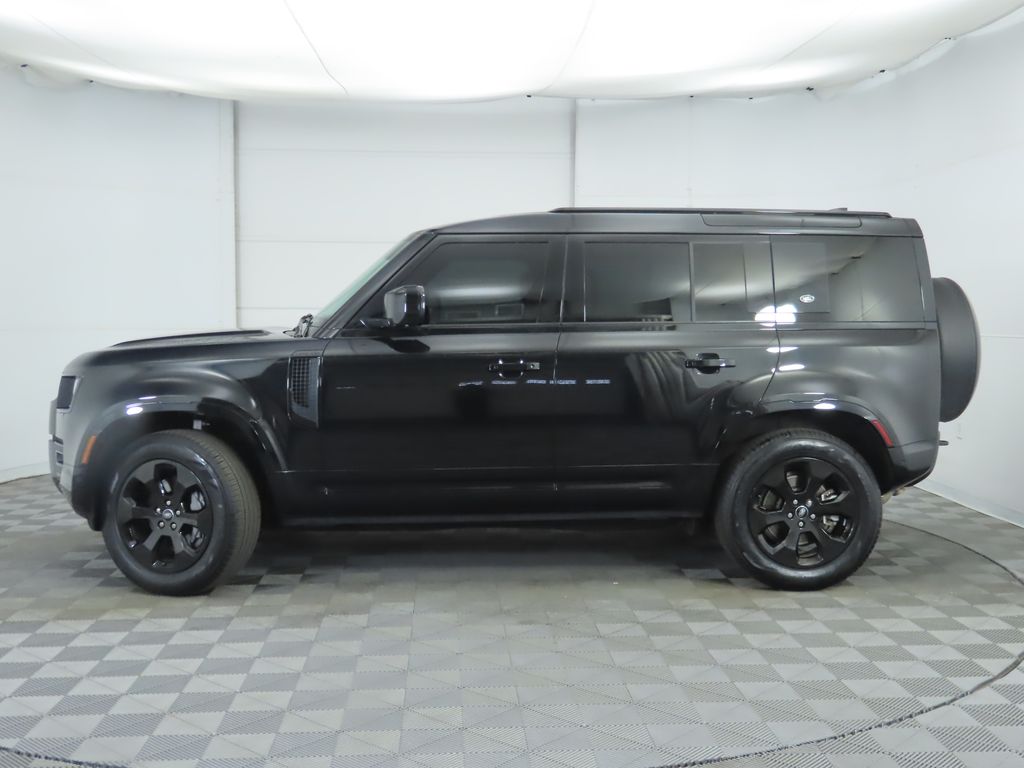 Thumbnail: 2023 Land Rover Defender - 8