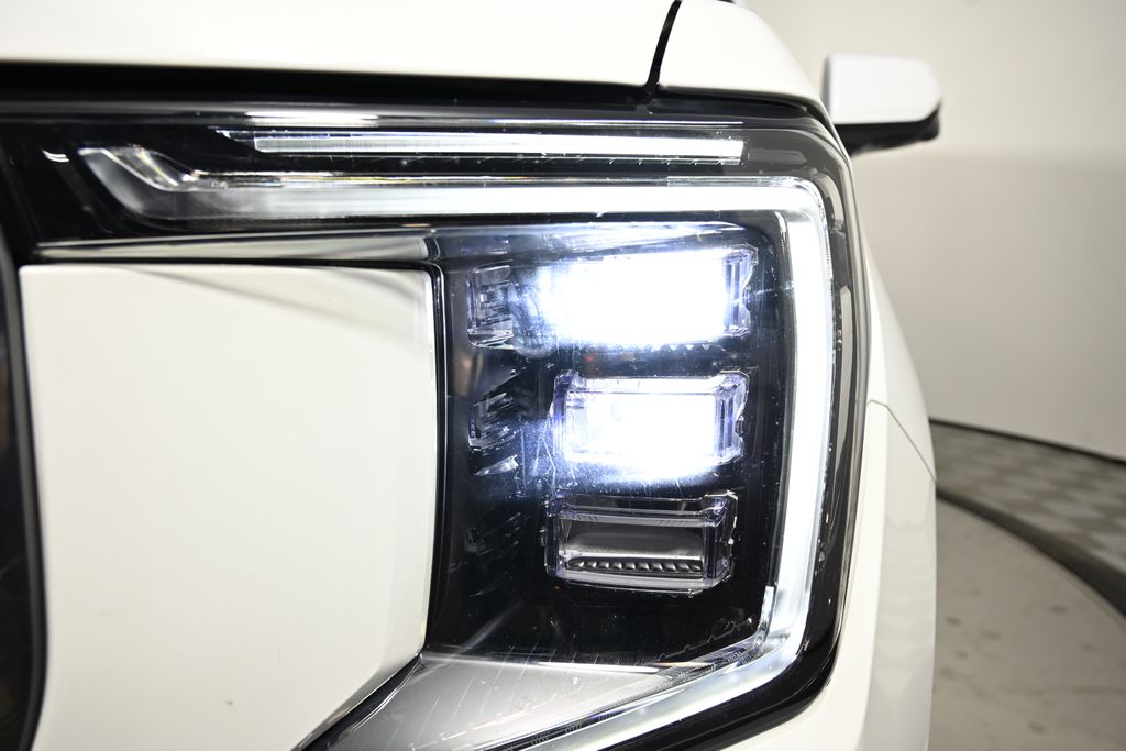 2023 GMC Yukon AT4 9