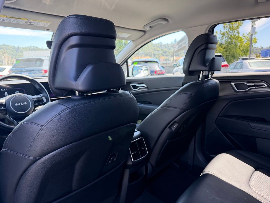 Used 2025 Kia Sportage SUV