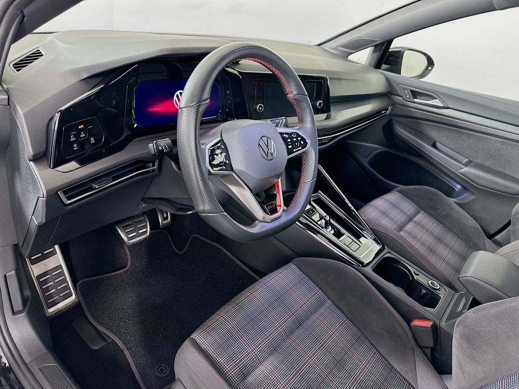 Thumbnail: 2024 Volkswagen Golf - 9