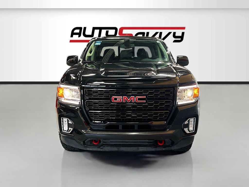 Used 2022 Onyx Black GMC AT4 w/Cloth image 2