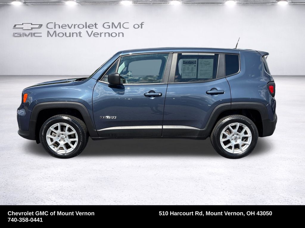 2023 Jeep Renegade Latitude - Image 2
