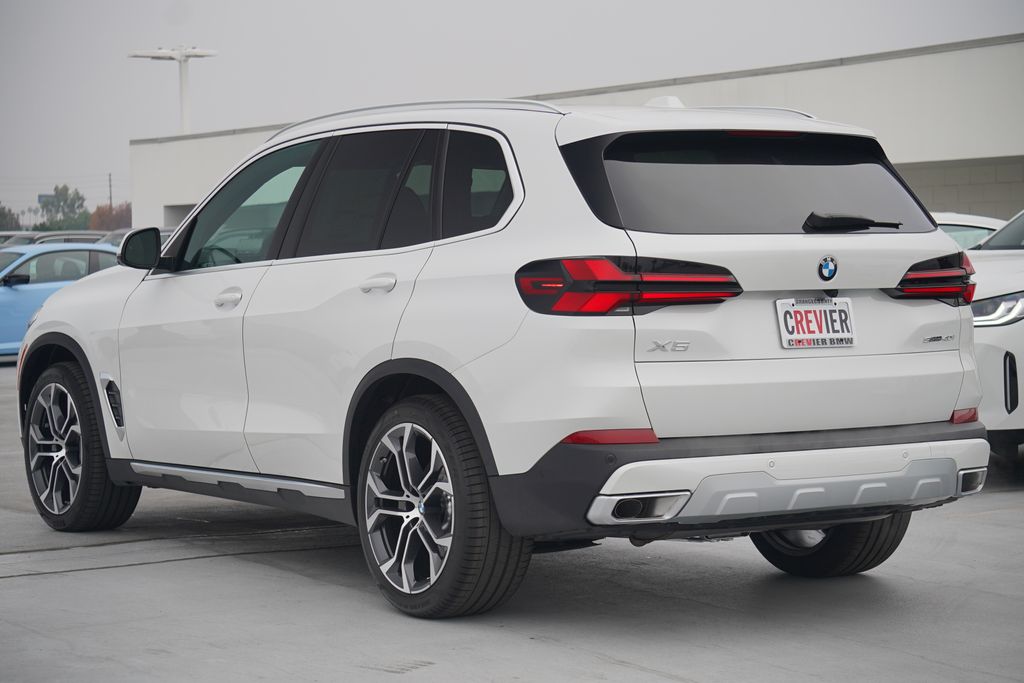 2025 BMW X5 sDrive40i 7