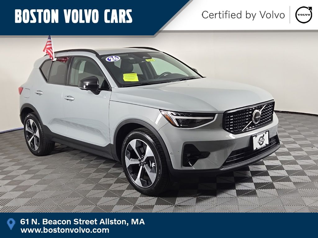 Vapour Gray Metallic 2026 Volvo XC40 SUV / Crossover All-Wheel Drive Automatic