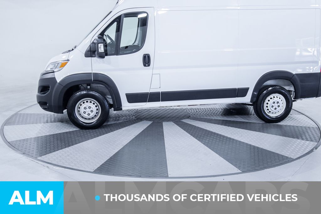 Used 2025 White Ram High Roof image 4