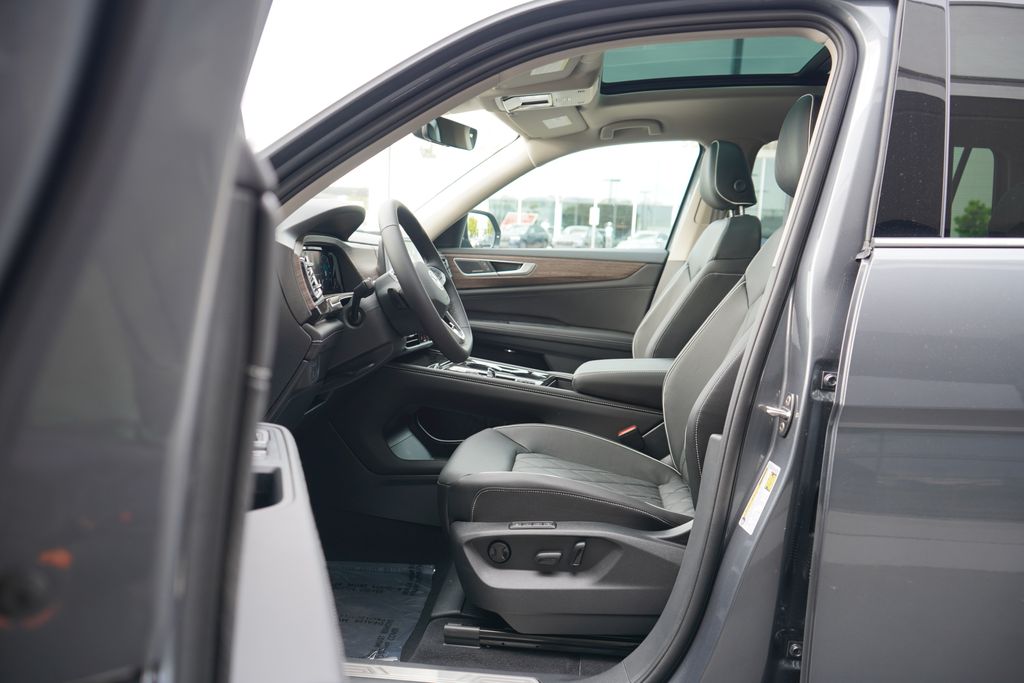 Thumbnail: 2025 Volkswagen Atlas - 6