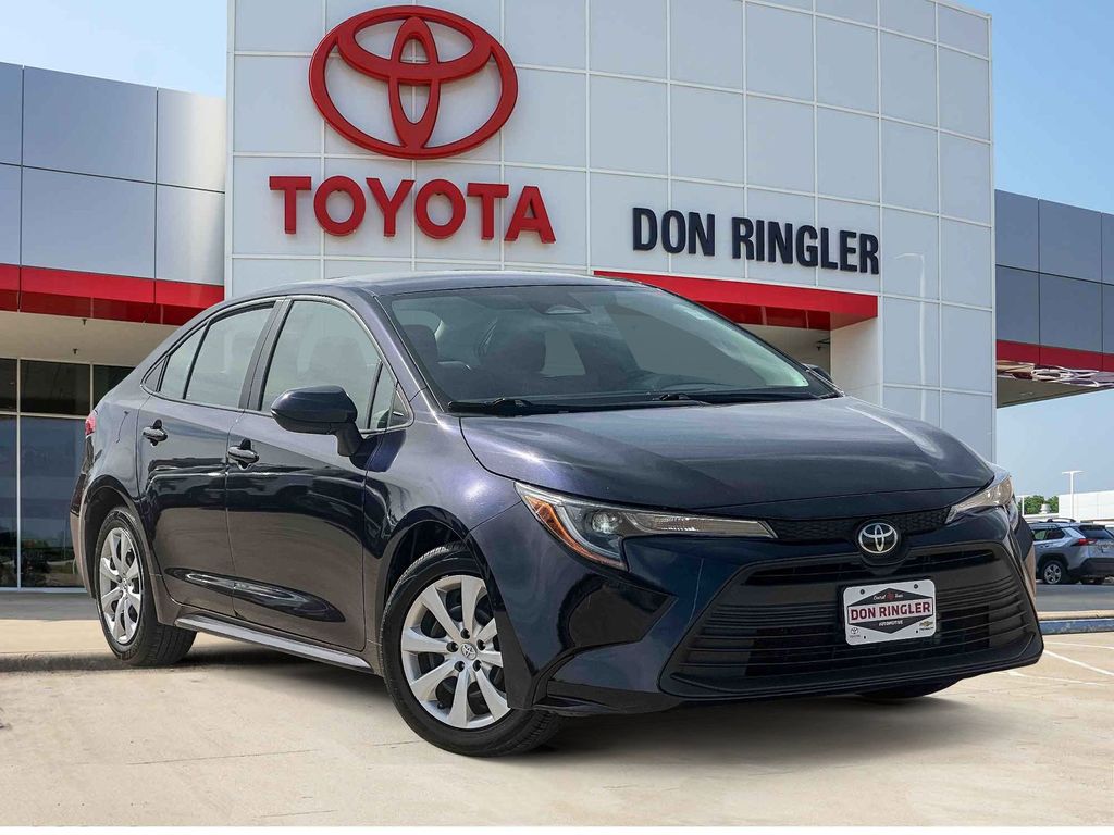 2024 Toyota Corolla LE FWD