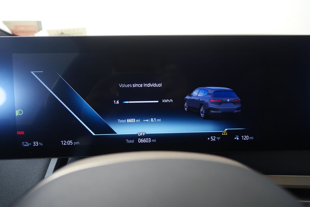 Thumbnail: 2025 BMW iX - 24