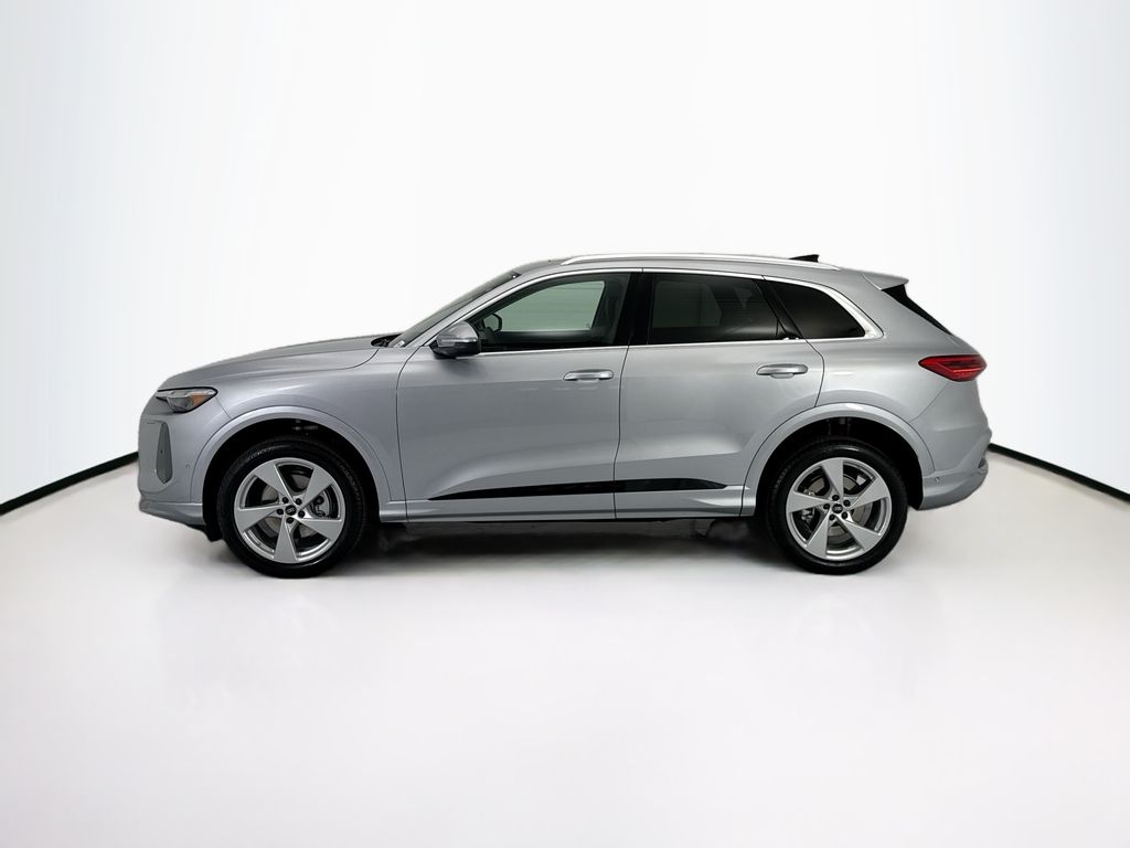 Thumbnail: 2026 Audi Q5 - 8