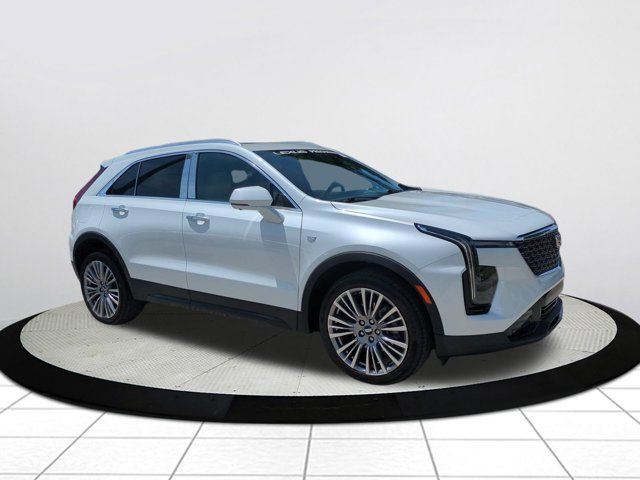 2024 Cadillac XT4 Premium Luxury