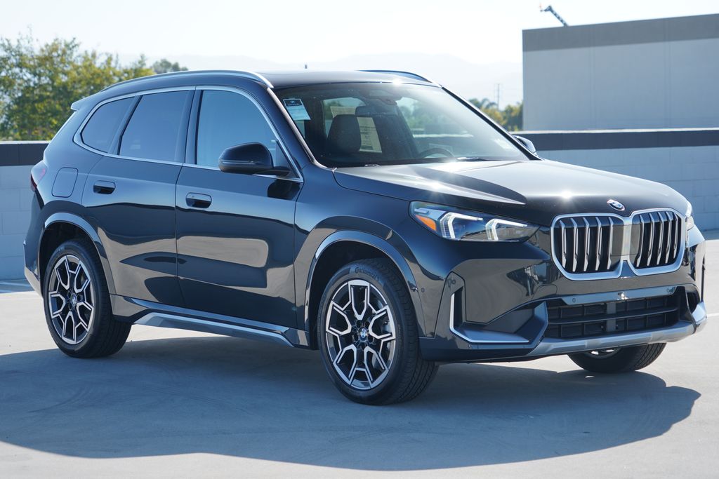 Thumbnail: 2026 BMW X1 - 3