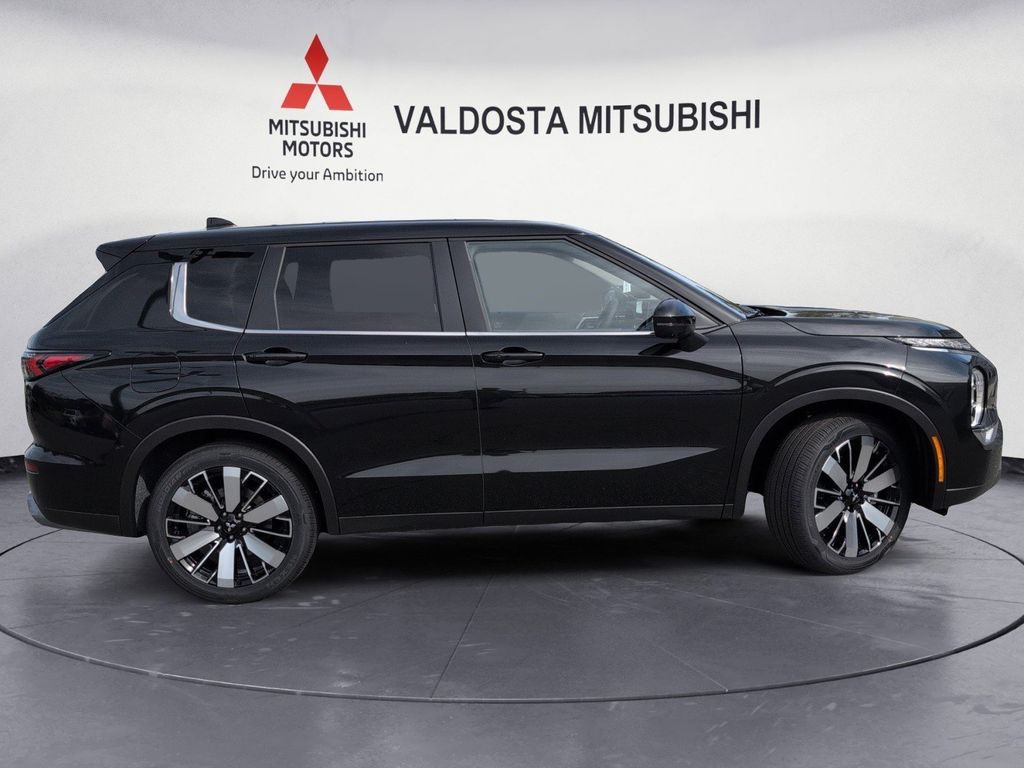 New 2026 Mitsubishi Outlander SUV