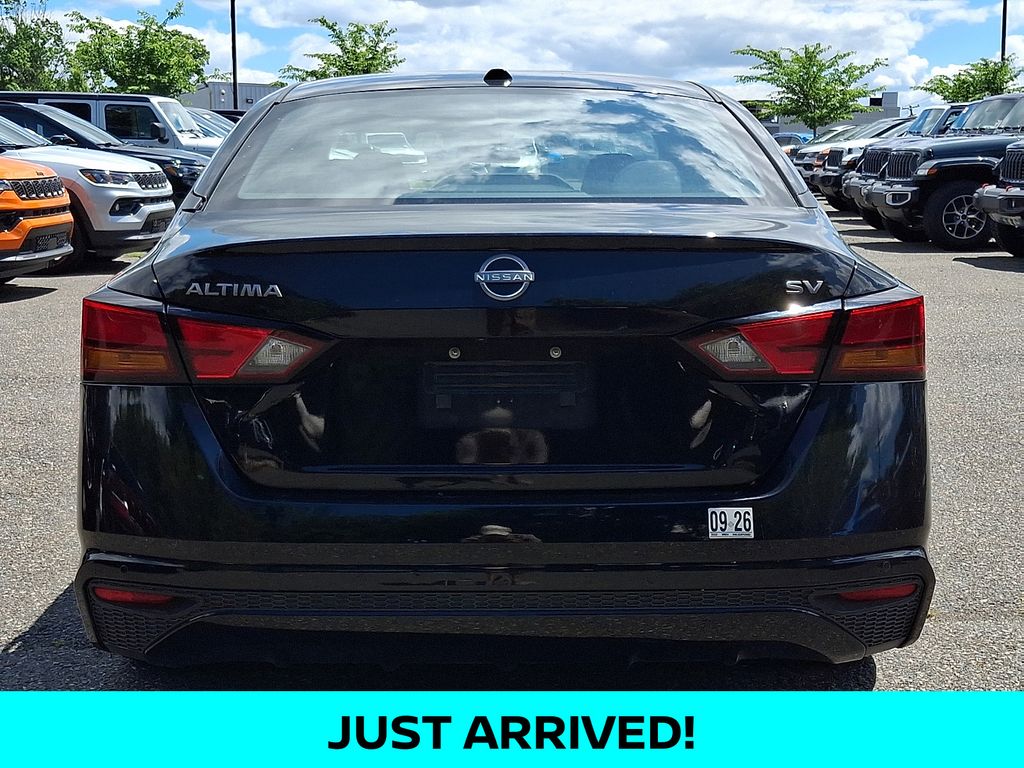 Used 2023 Nissan Altima Sedan