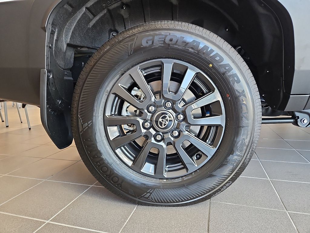 Thumbnail: 2027 Toyota Land Cruiser - 5