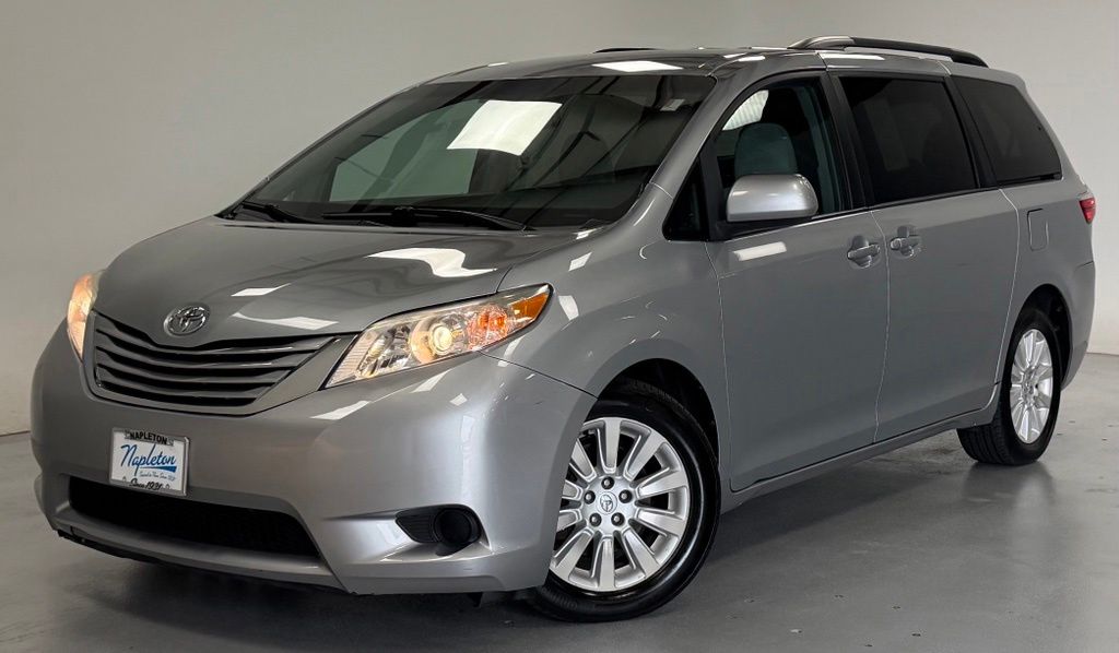 Silver Sky Metallic 2015 Toyota Sienna Minivan All-Wheel Drive 6-Speed Automatic Overdrive