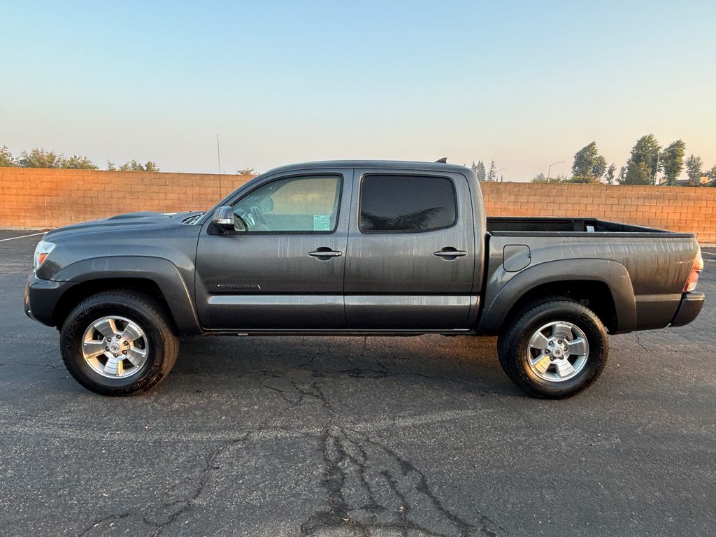 Thumbnail: 2014 Toyota Tacoma - 8