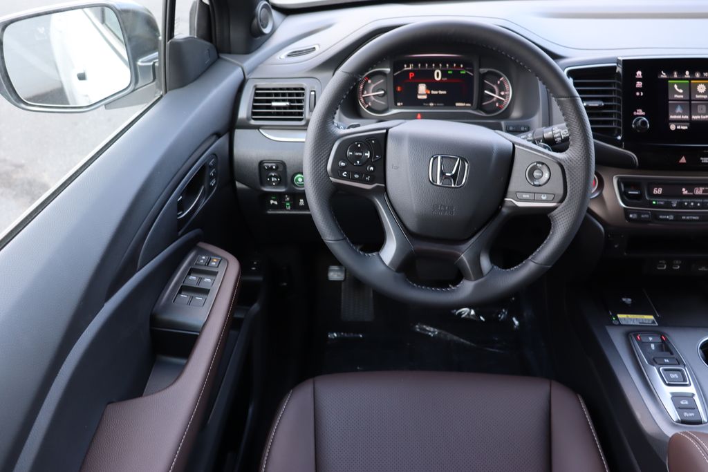 2025 Honda Passport EX-L 19