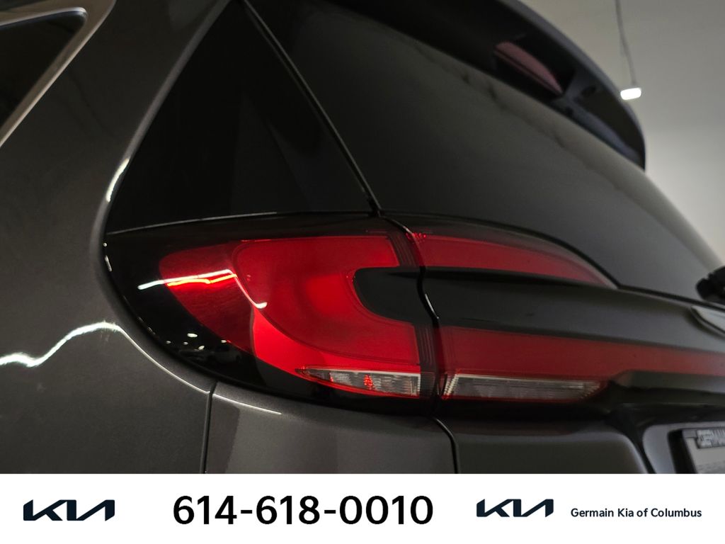Used 2022 Gray Chrysler Touring L image 15