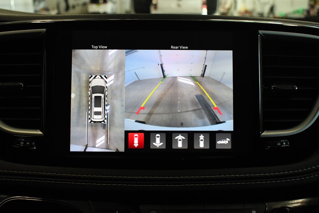 Used 2026 White Chrysler Select image 40