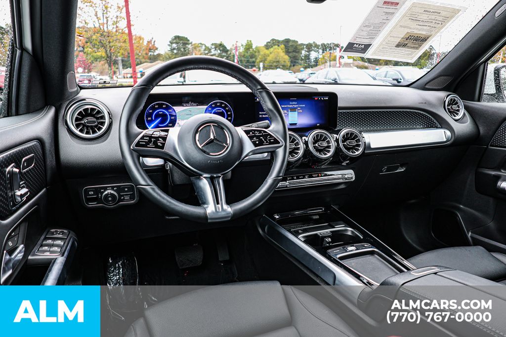 Used 2024 White Mercedes-Benz 250+ image 28