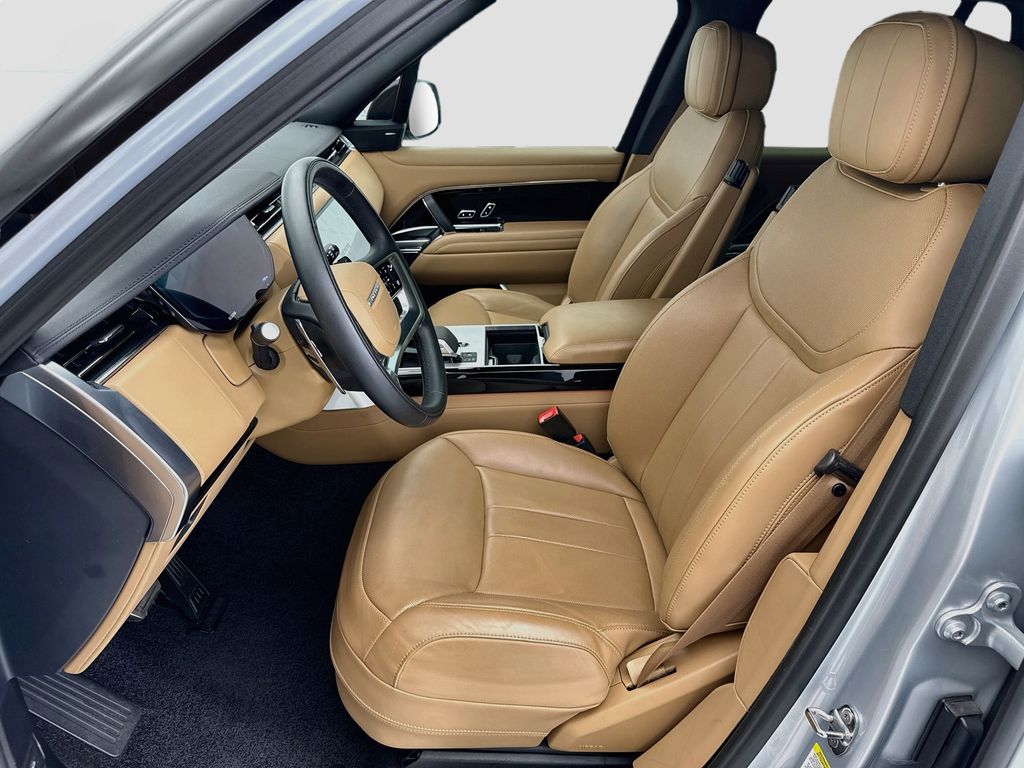 Thumbnail: 2024 Land Rover Range Rover - 18