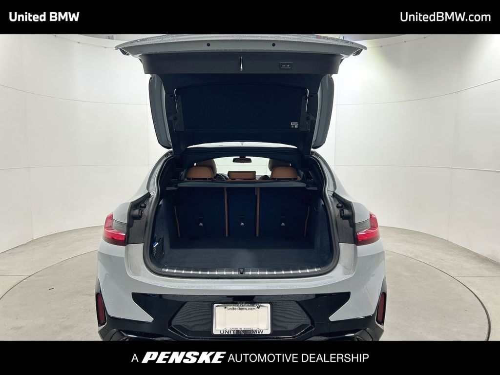 Thumbnail: 2024 BMW X4 - 22