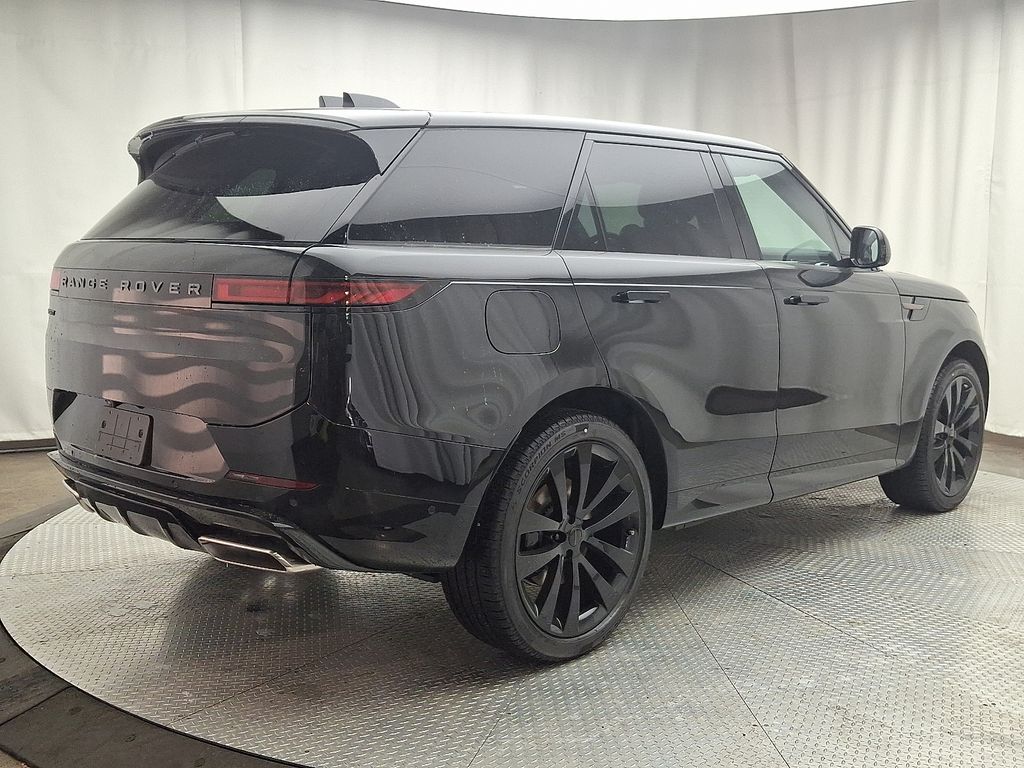 Thumbnail: 2026 Land Rover Range Rover Sport - 3