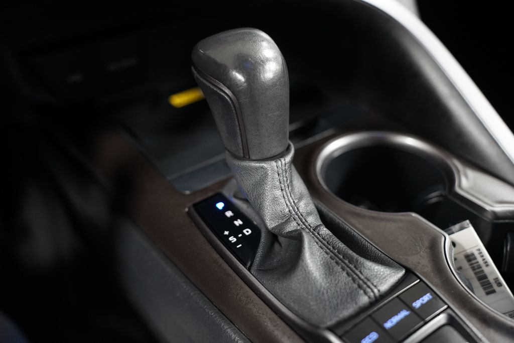 2023 Toyota Camry XSE 21