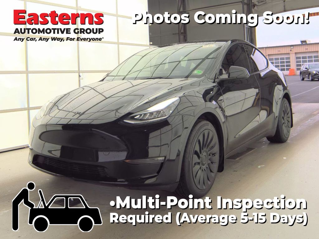 2022 Tesla Model Y Long Range Dual Motor All-Wheel Drive's photo