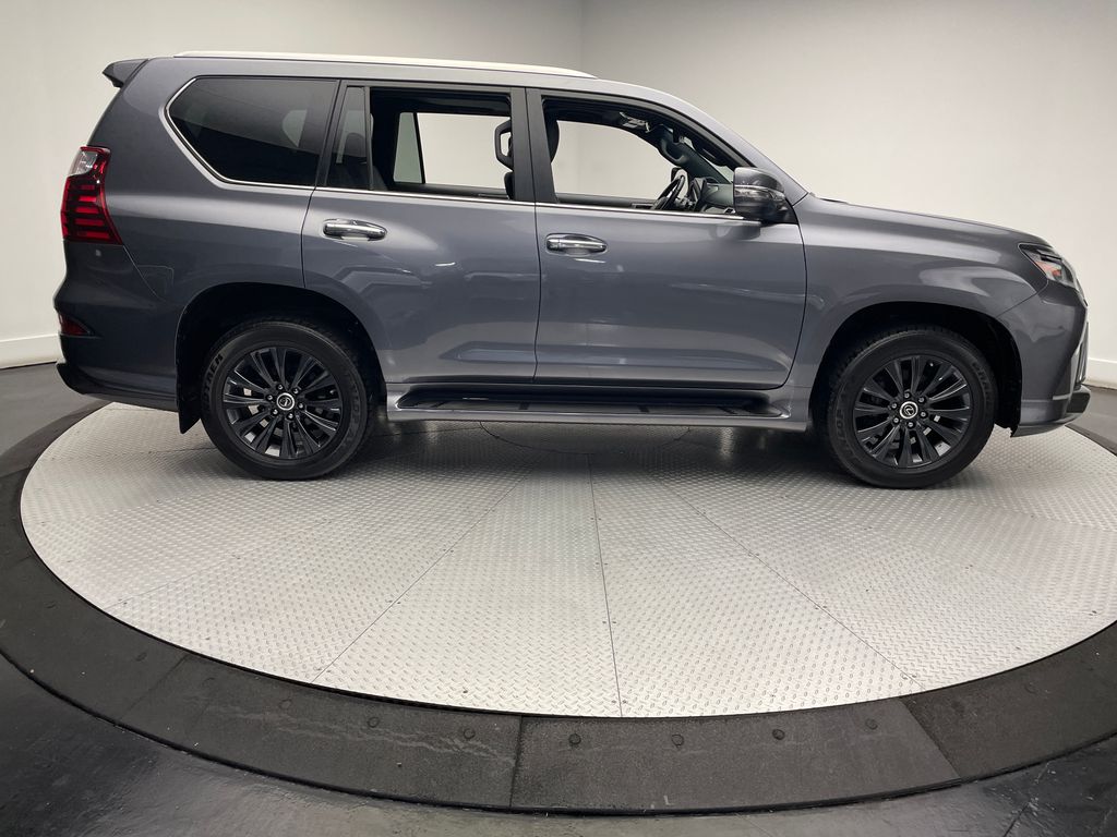Thumbnail: 2022 Lexus GX - 4