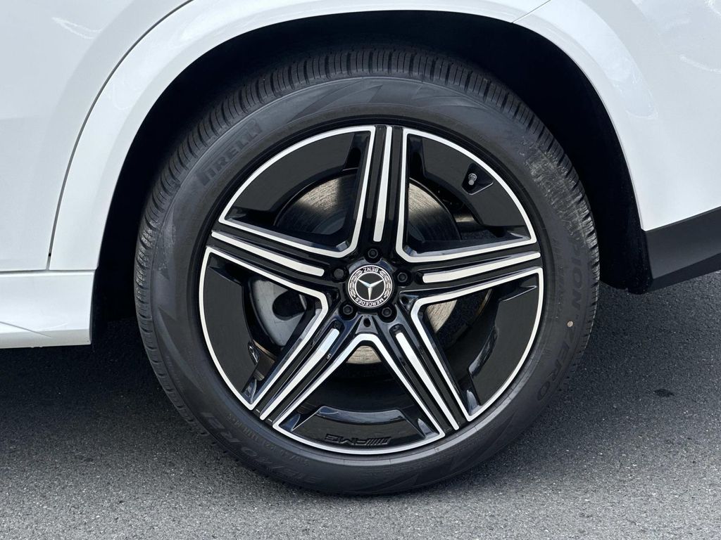 Thumbnail: 2026 Mercedes-Benz GLE - 9