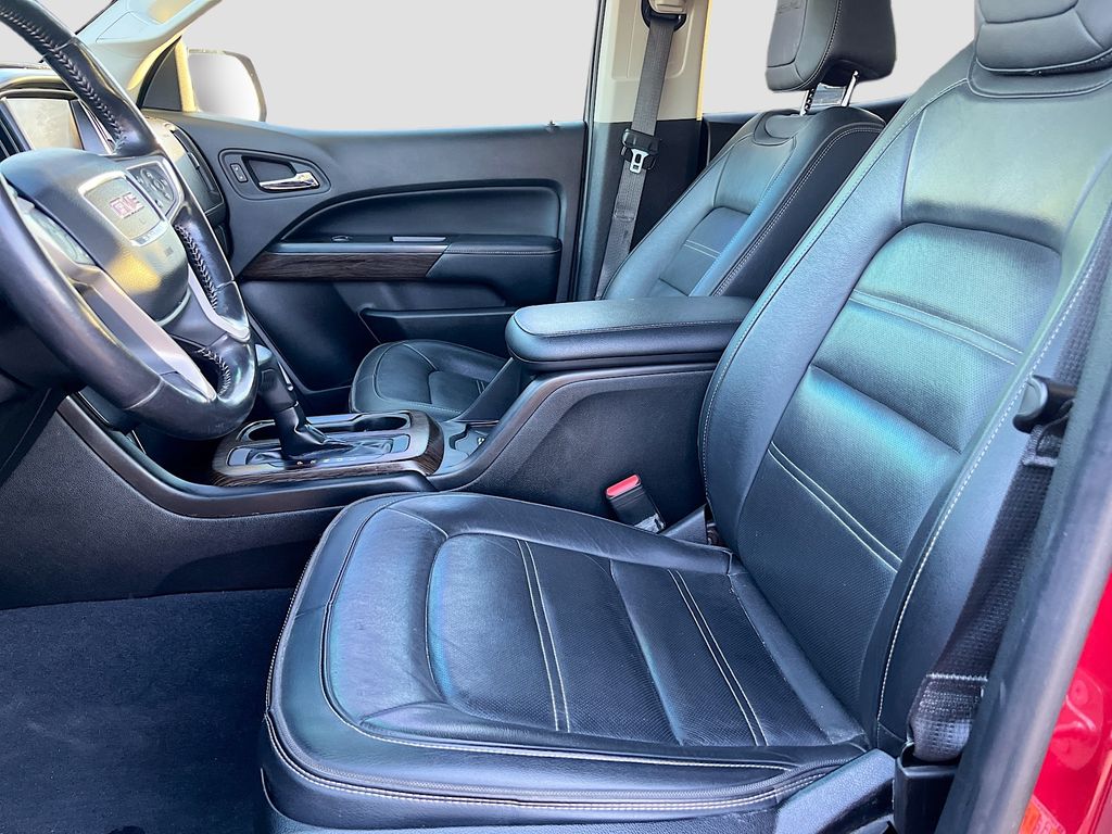 Used 2019 Red GMC Denali image 21