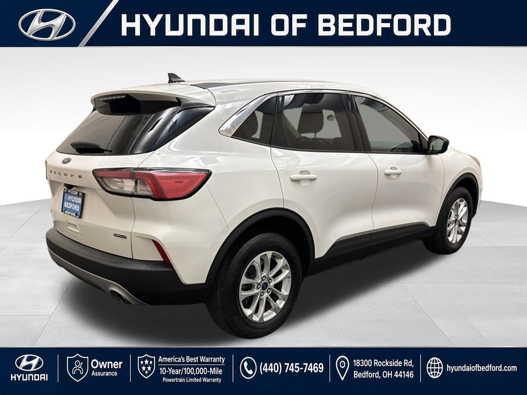 Used 2021 Ford Escape Hybrid SE For Sale in Bedford, OH