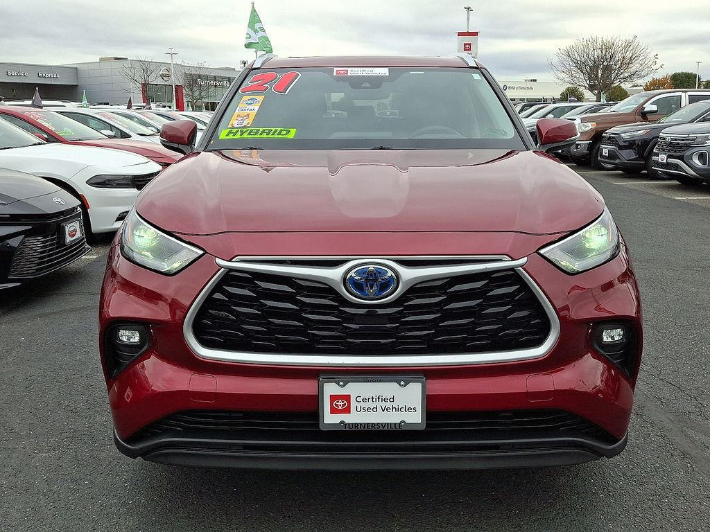 Thumbnail: 2021 Toyota Highlander - 2