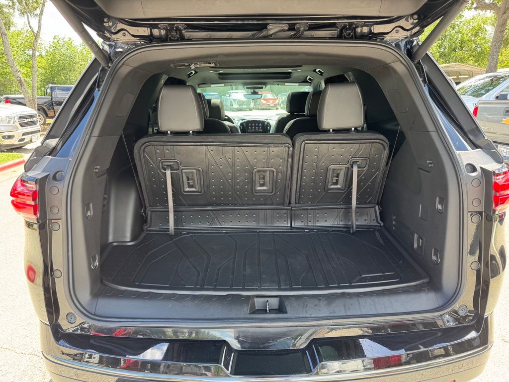 Used Car 2022 Chevrolet Traverse  Premier For Sale Under $35,000 In Austin, Texas