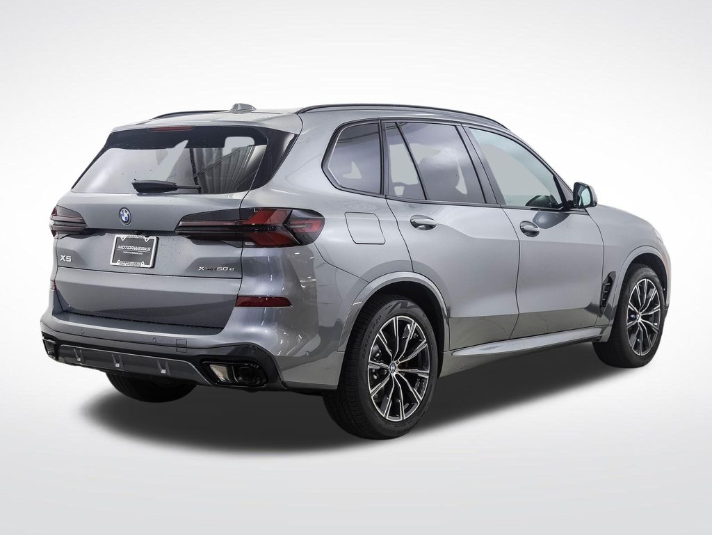 Thumbnail: 2026 BMW X5 - 5
