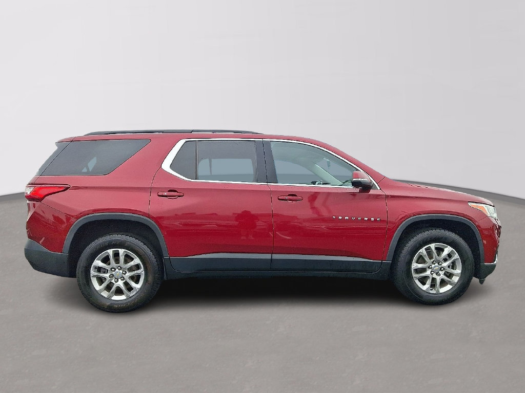 Thumbnail: 2021 Chevrolet Traverse - 7