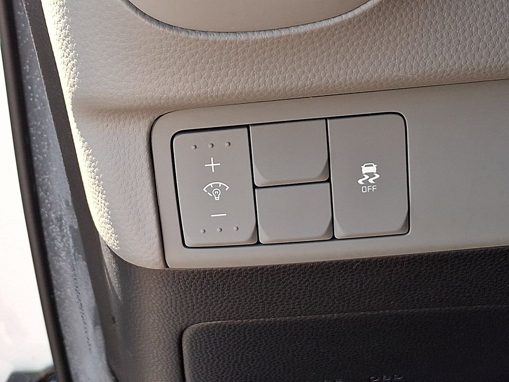 Thumbnail: 2016 Kia Soul - 24