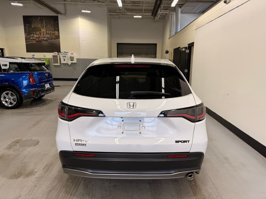 Thumbnail: 2023 Honda HR-V - 4