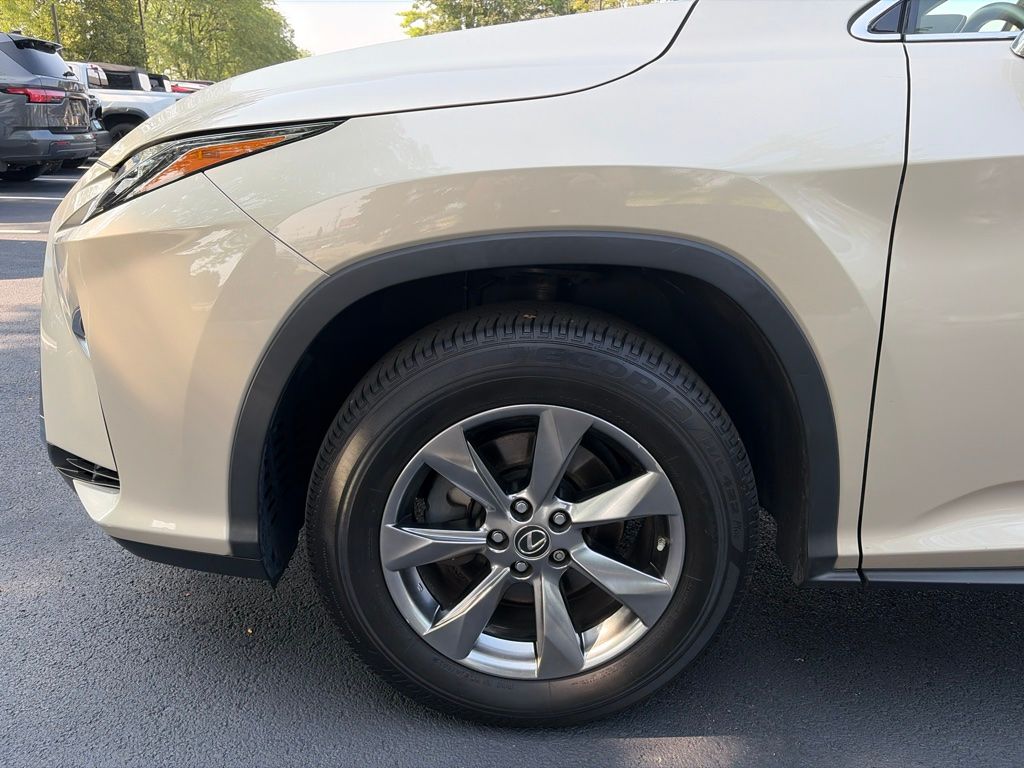 Used 2019 Beige Lexus 350 image 10
