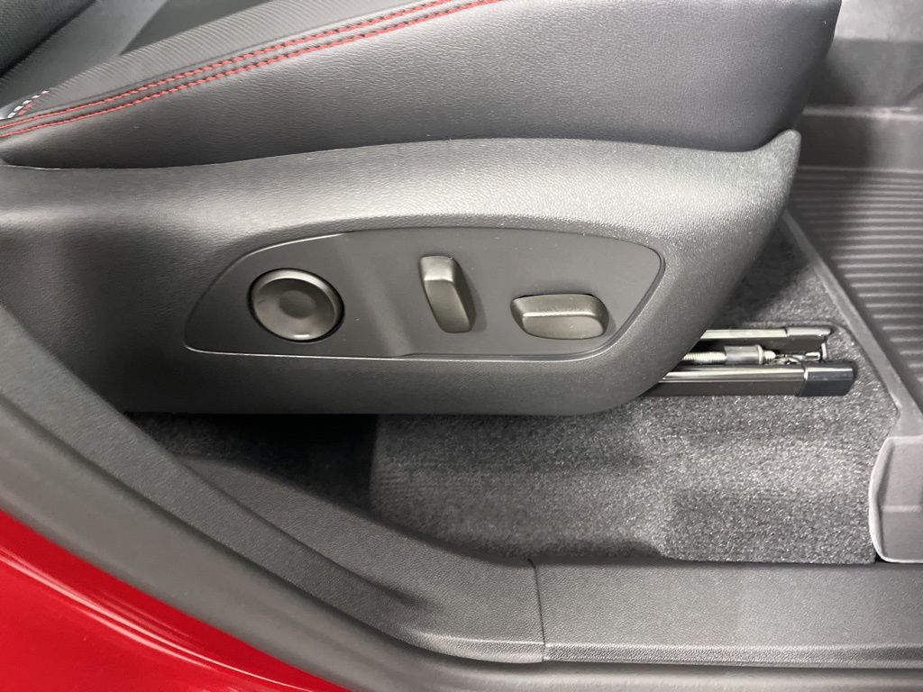 Thumbnail: 2026 Chevrolet Traverse - 8