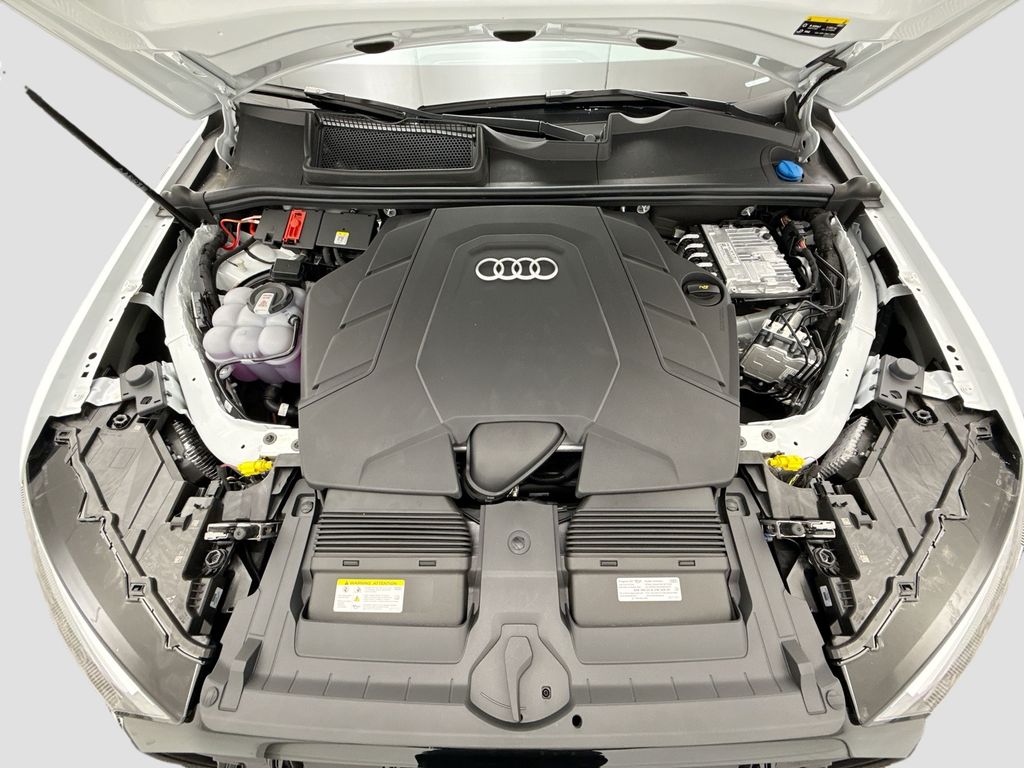 Thumbnail: 2026 Audi Q7 - 30