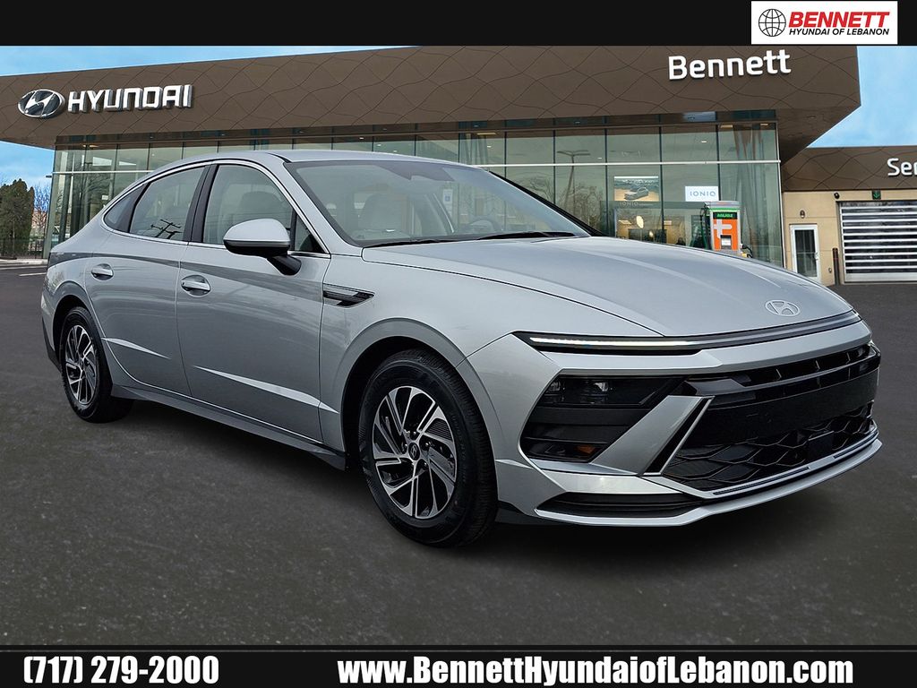 new 2026 Hyundai Sonata Hybrid car, priced at $30,292