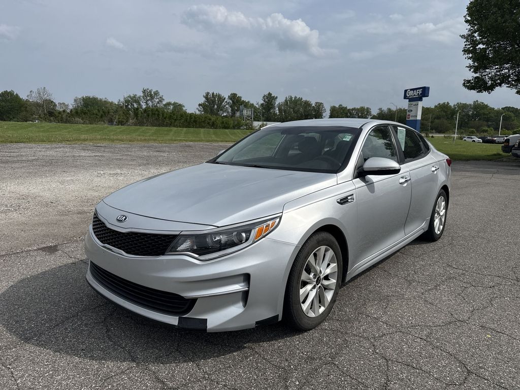 Sparkling Silver 2018 Kia Optima LX Sedan Front-Wheel Drive 6-Speed Automatic